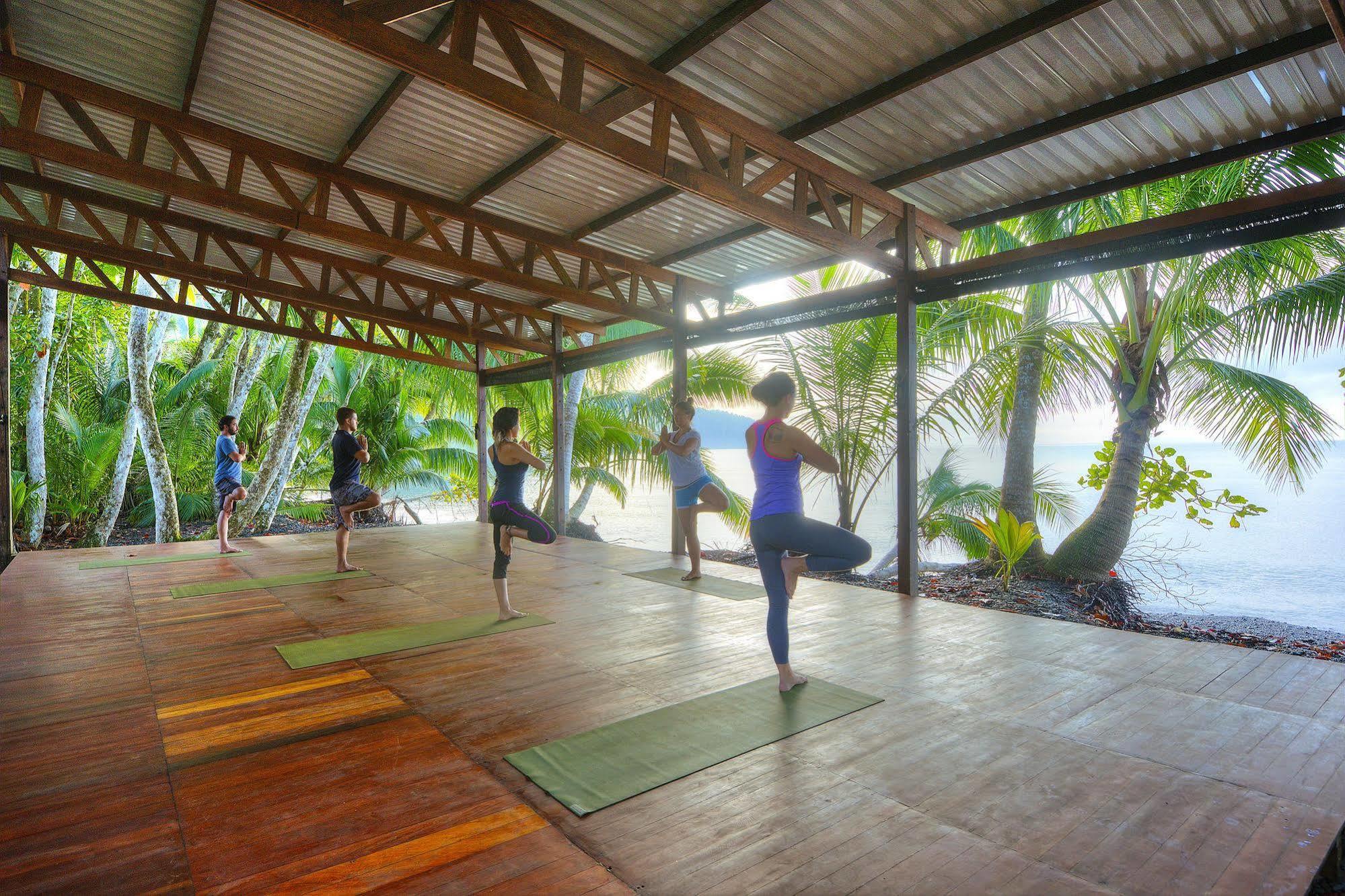 Playa Nicuesa Rainforest Eco Sanctuary Golfito Kültér fotó